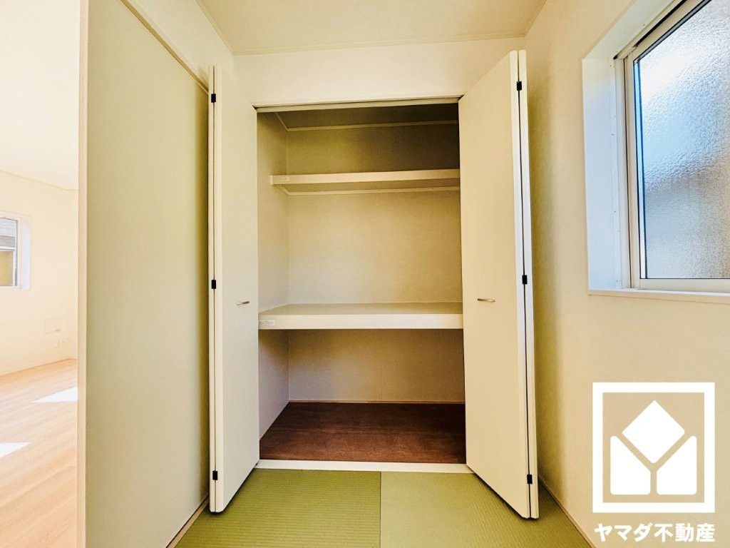 大津市坂本２丁目　第33　1号棟の収納