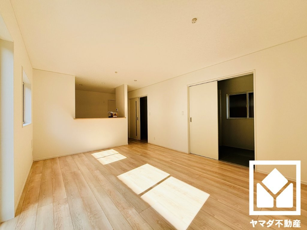 大津市坂本２丁目　第33　1号棟の居間・リビング