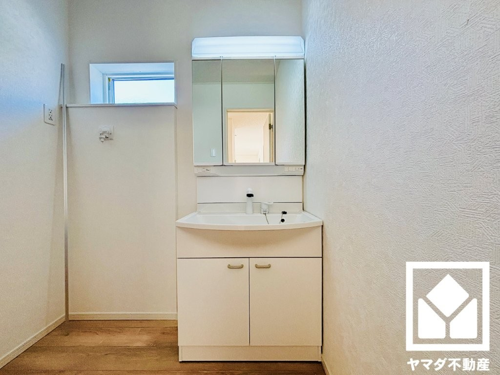 大津市坂本２丁目　第33　1号棟の独立洗面台