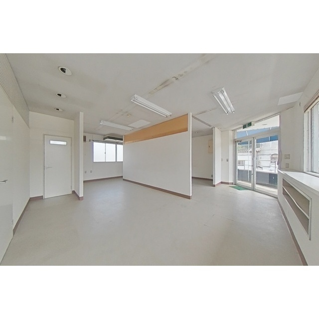 岐阜市岩崎の店舗一部の内装