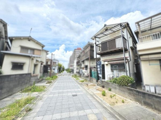 【前面道路含む現地写真】