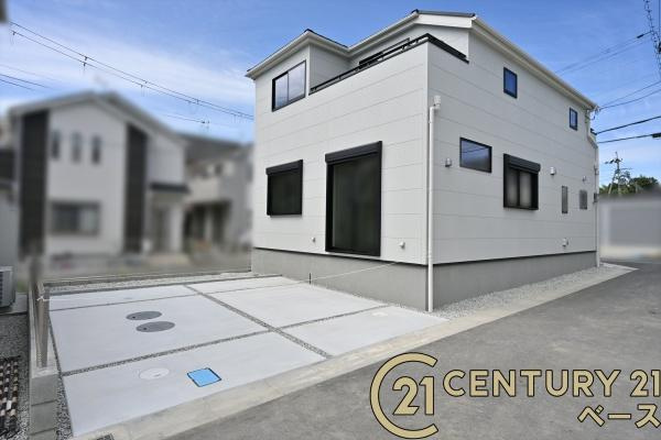 リーブルガーデン三里 １号棟 ／新築一戸建の駐車場|■現地撮影写真■駐車スペース２台分完備！