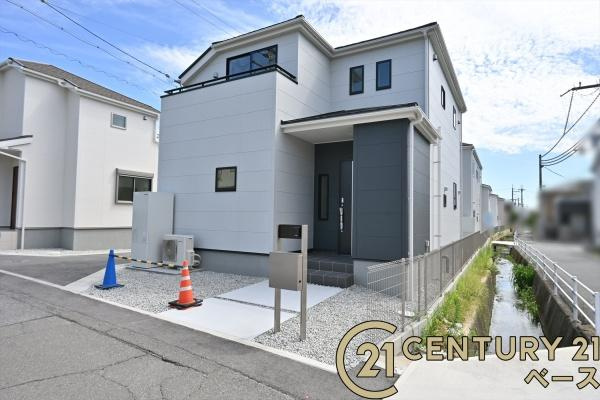 リーブルガーデン三里 １号棟 ／新築一戸建