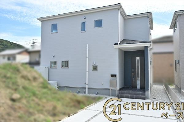 リーブルガーデン三里 ４号棟 ／新築一戸建