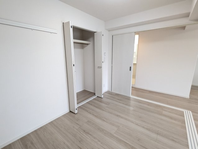 シャトー ルミエールの洋室