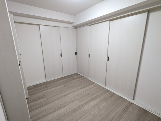 シャトー ルミエールの洋室