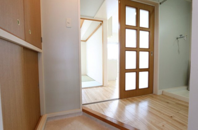 【玄関】 | ビレッジハウス大和Ⅱ1号棟 | シンプルで使いやすい玄関です