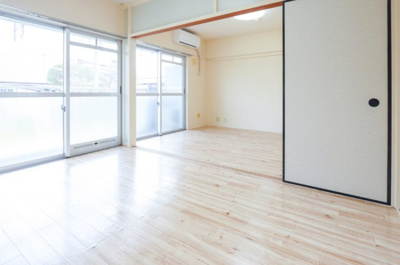 【居間・リビング】 | ビレッジハウス大和Ⅱ1号棟 | 使いやすい居間です