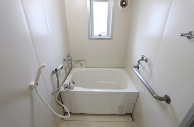 【浴室】 | ビレッジハウス大和Ⅱ1号棟 | 落ち着いた空間のお風呂です