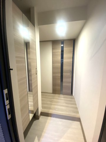 フェリーチェ中央の玄関