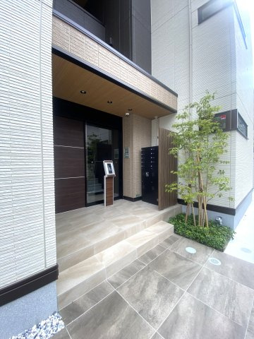 フェリーチェ中央のエントランス