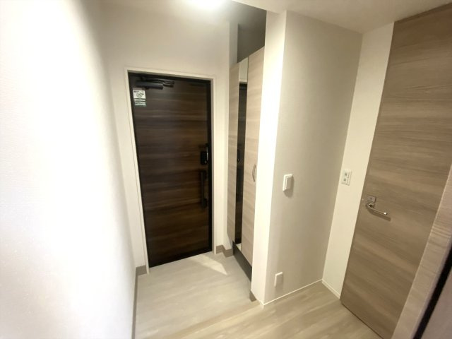 フェリーチェ中央の玄関