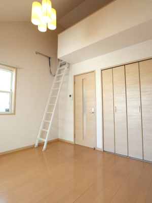 【内装】 | ミラフローレス橘 | 天井が高いので部屋が広く感じます！