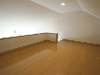 【その他】 | ミラフローレス橘 | 2階のお部屋は4.6帖の広々としたロフト付！コンセント付です