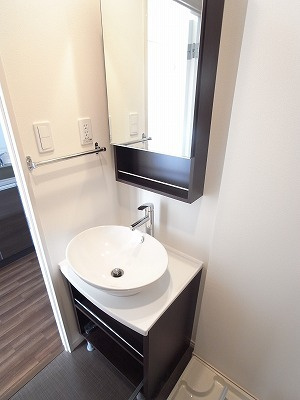 【洗面所】 | リブリ・ウインディーバレーⅢ | 脱衣スペースもあります