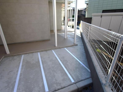 【駐車場】 | リブリ・ウインディーバレーⅢ | 車をお持ちの方に嬉しい駐車場付きの物件です