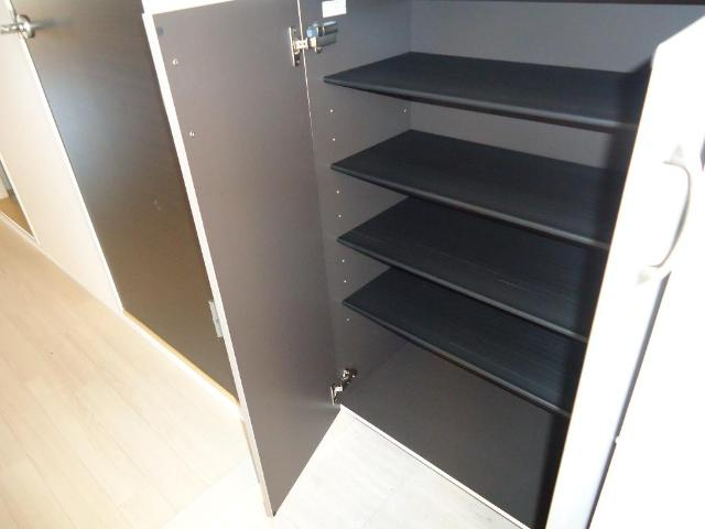 アヴァンティ一条の収納|下駄箱