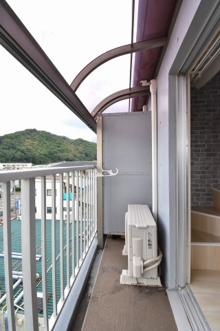 Ｙ’ｚ　Ｂ．Ｌ．Ｄ緑井のバルコニー