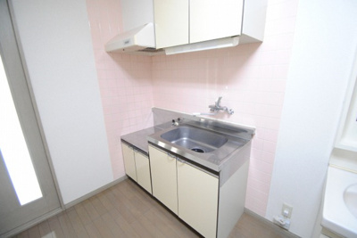 【キッチン】 | イルプリモ | コンパクトなキッチンで掃除もラクラク