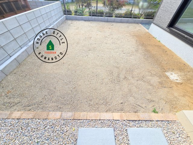 上益城郡益城町広崎第1-4棟（3号棟）の庭|お庭で自由な時間を過ごせます。