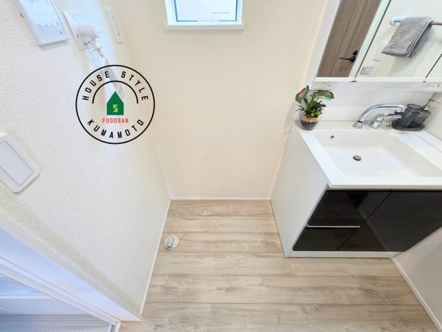 上益城郡益城町広崎第1-4棟（4号棟）のランドリースペース|ランドリースペースとなります。広々して有効的にご使用できます。 