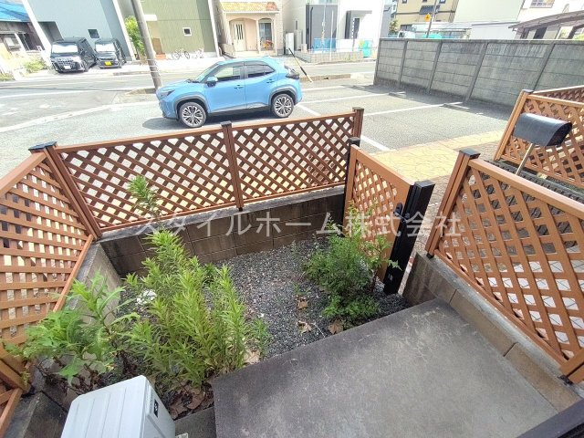 グランドゥール０３の庭