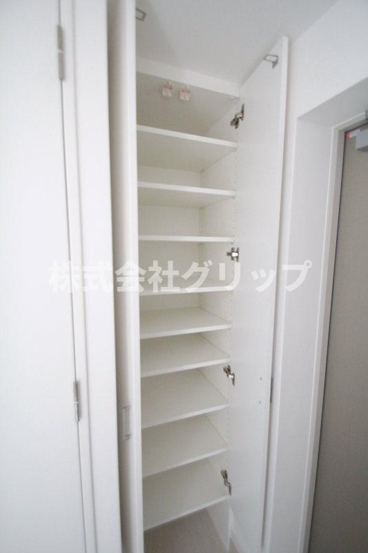 リヴシティ横濱ヒルサイドテラスの玄関