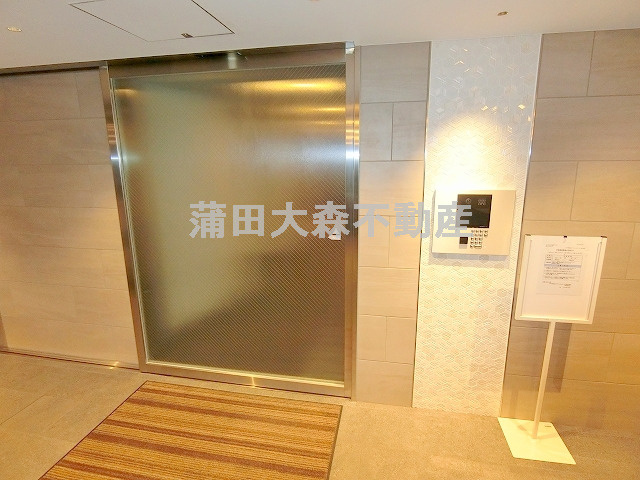 パークリュクス蒲田1丁目のエントランス