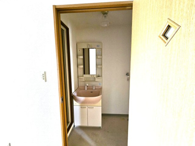 【独立洗面台】 | ピュアセレーナ21 | 独立洗面台で身支度をすべて済ませてしまいましょう