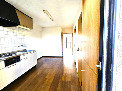 【内装】 | ピュアセレーナ21 | 明るい室内です