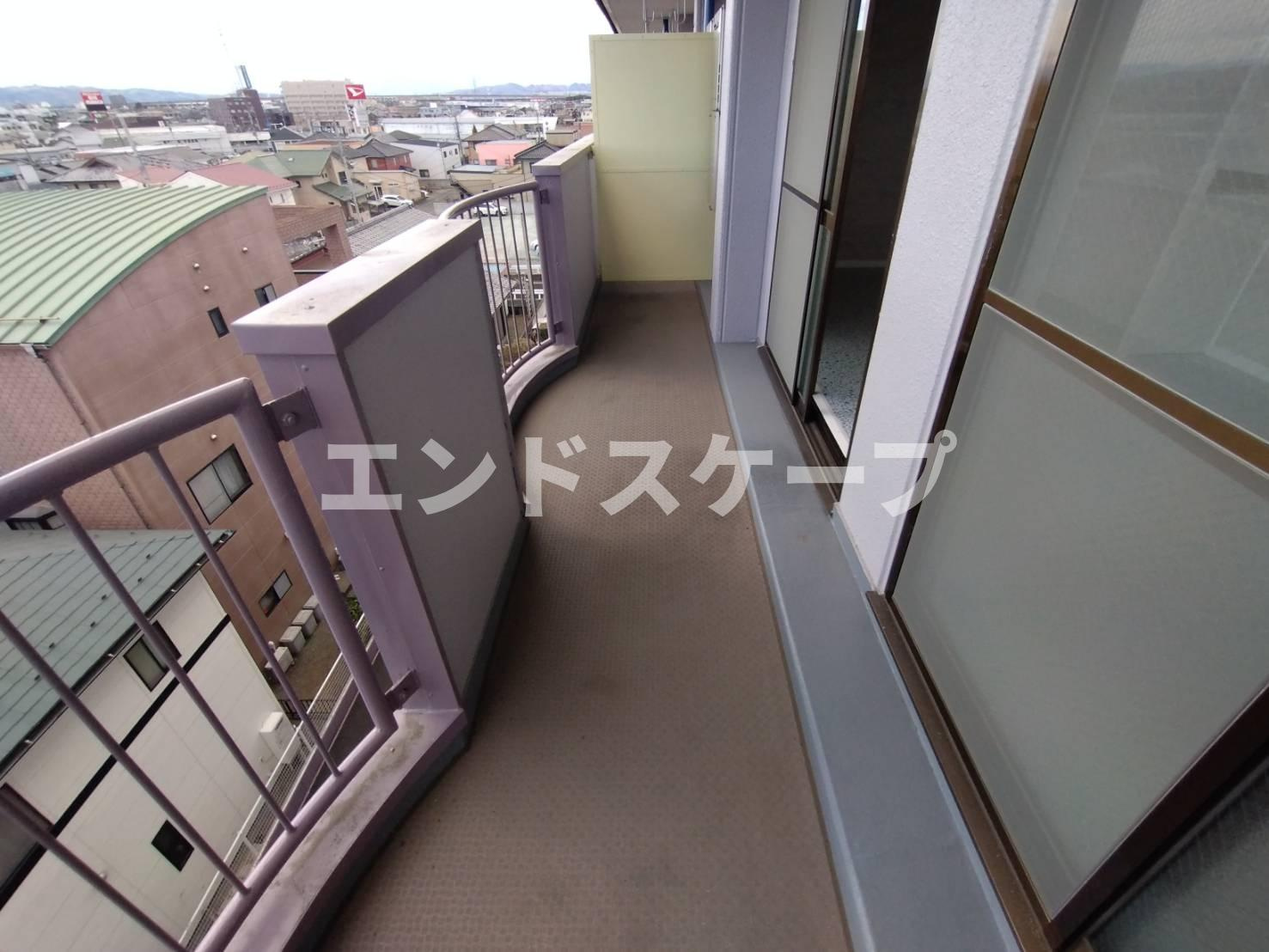 メゾンキャッスルのバルコニー|高崎、前橋のお部屋探しはエンドスケープまで！お客様の理想お聞かせ下さい♪