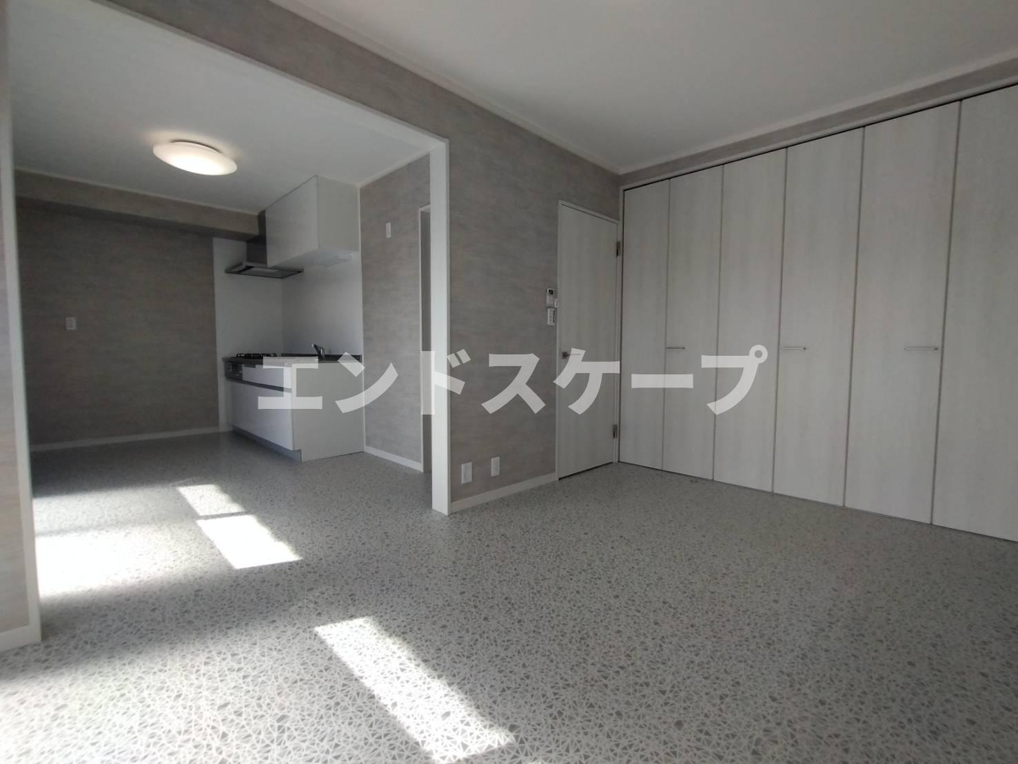 メゾンキャッスルの居間・リビング|高崎、前橋のお部屋探しはエンドスケープまで！お客様の理想お聞かせ下さい♪