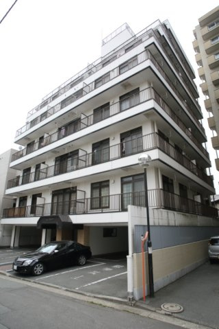 ラ・ペルラ下北沢