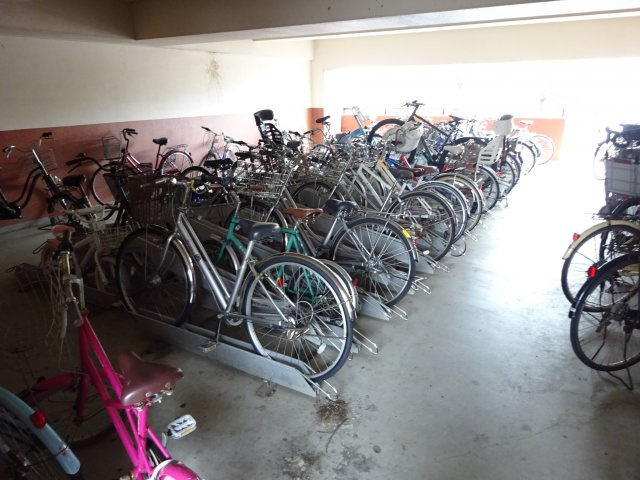 アメニティハイツ杏栄館【10,00円キャッシュバック対象物件】のその他共用部分|駐輪場です