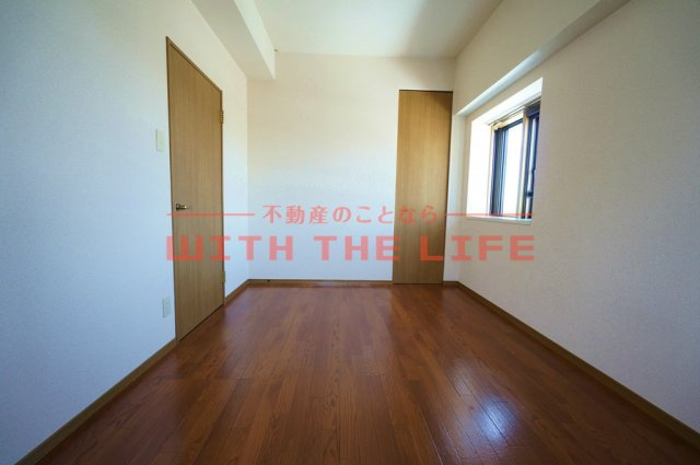 アメニティハイツ杏栄館【10,00円キャッシュバック対象物件】の洋室|個人の部屋や寝室として使える洋室です