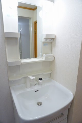 グリーンパレスＡの洗面所|使いやすい洗面所です