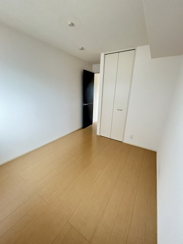 アヴニール西福原の洋室