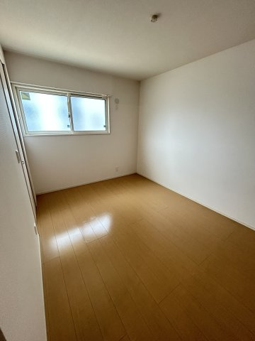 アヴニール西福原の洋室