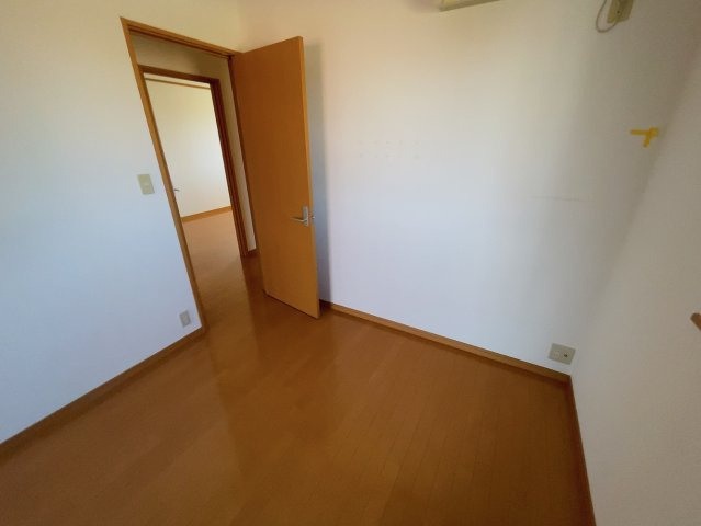 すまいる共和西の寝室|別部屋同一間取りのお写真となります。