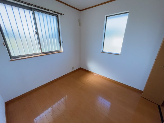 すまいる共和西の内装|別部屋同一間取りのお写真となります。