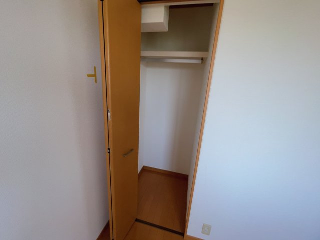 すまいる共和西の収納|別部屋同一間取りのお写真となります。