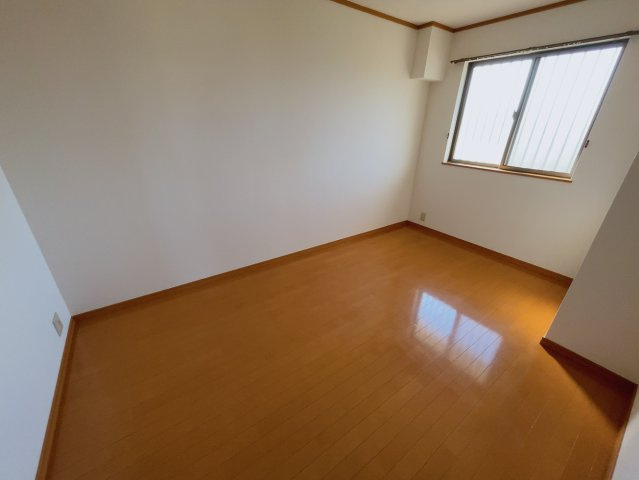 すまいる共和西の内装|別部屋同一間取りのお写真となります。