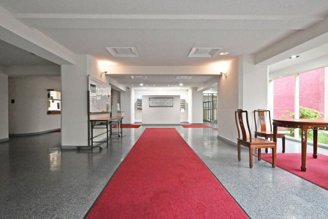 シーアイマンション第2甲陽園のエントランス