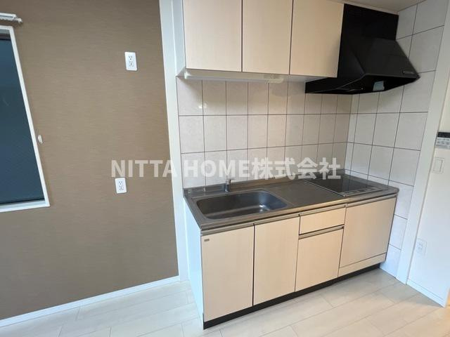 エスポアールⅡのキッチン|２口ＩＨコンロがついているオープンキッチン◇