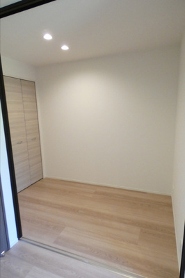 【洋室】 | グランパセオ湯田 