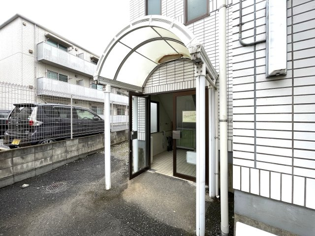 さいたま市桜区大字上大久保の賃貸マンションのエントランス
