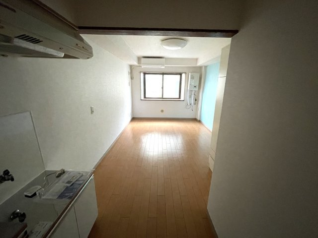 ハイムエスポワールの居間・リビング