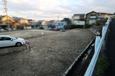 【外観】 | 大津市和邇高城43,45-1　売土地 | 北東側道路からの見た目
