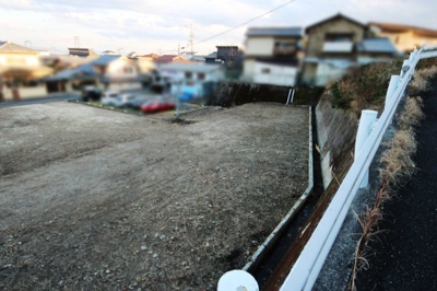 【外観】 | 大津市和邇高城43,45-1　売土地 | 北東側道路からの見た目