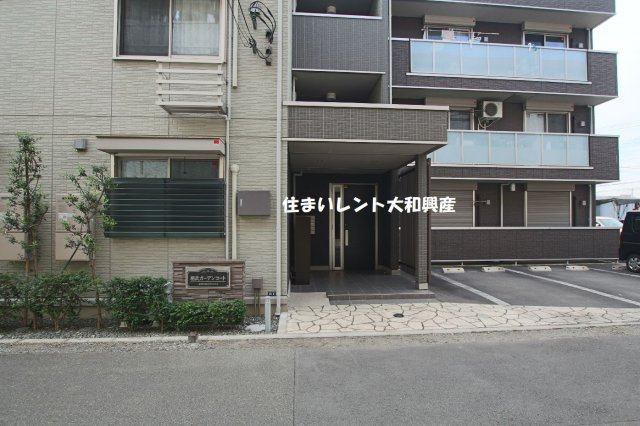 相武ガーデンコートのエントランス